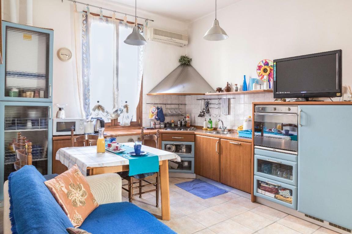 Casa Vacanza Lyudmyla Mestre Luaran gambar